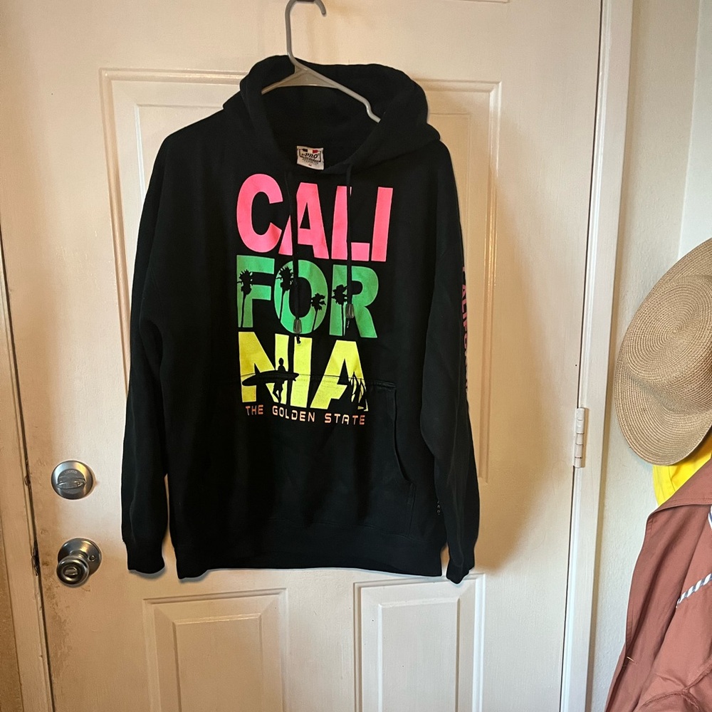 21 PRO USA California Black Hoodie Size Medium